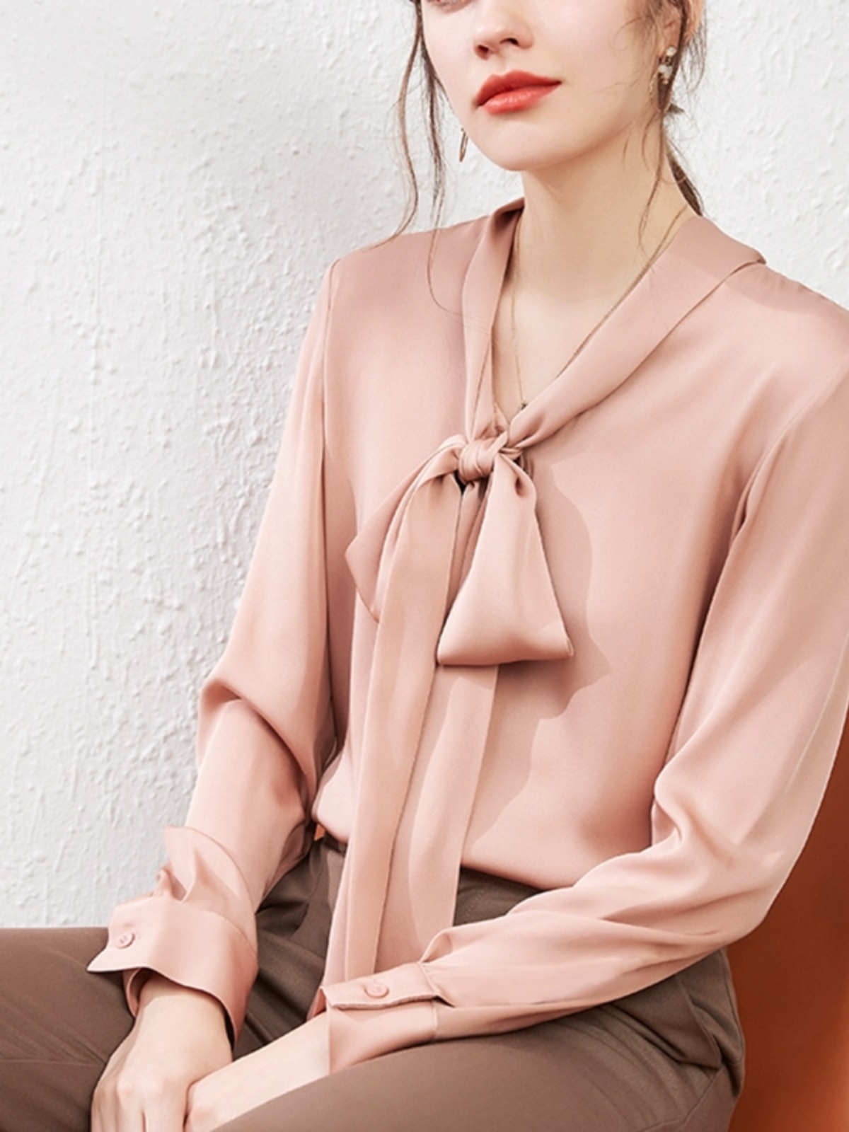 Chemisier en soie blanche pour - Silk Blouse Button avis et prix